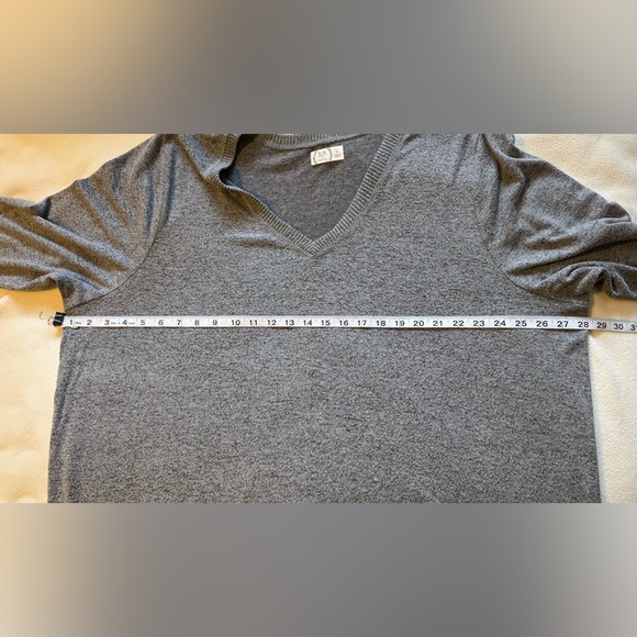 Maurice’s Women’s Gray Tunic Sweater 3X - Picture 9 of 12